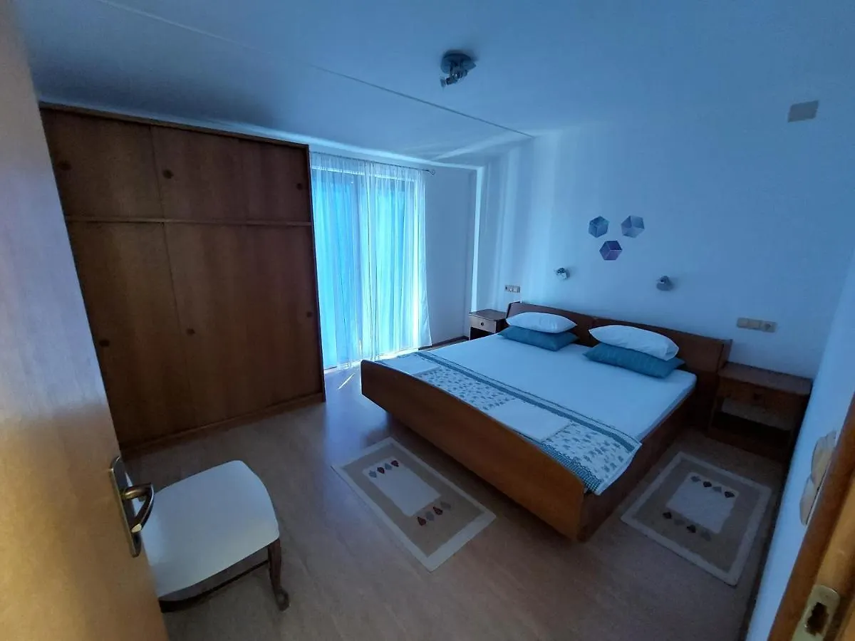 Quarto em Acomodações Particulares Apartmani Mati Kampor