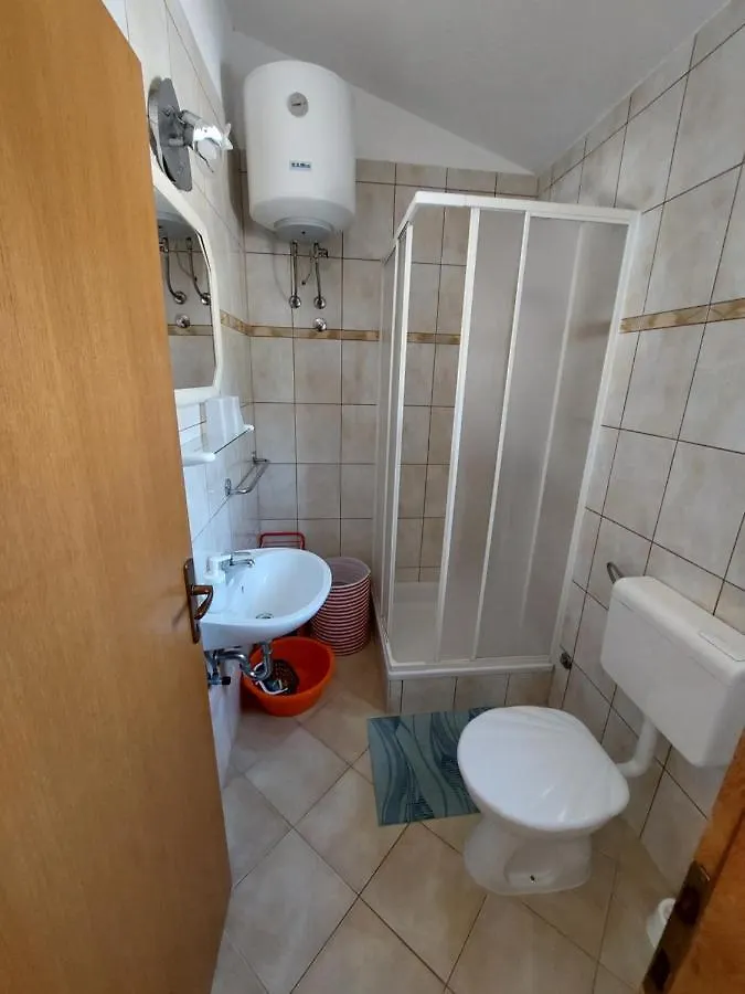 Apartmani Mati Kampor Quarto em Acomodações Particulares